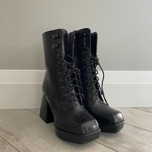 Azalea Wang Black Croc-Embossed Lace-Up Platform Heel Boot - Picture 1 of 3